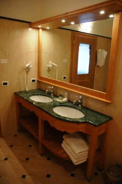 Nature Wellness Hotel Renato Vigo di Fassa Dış mekan fotoğraf